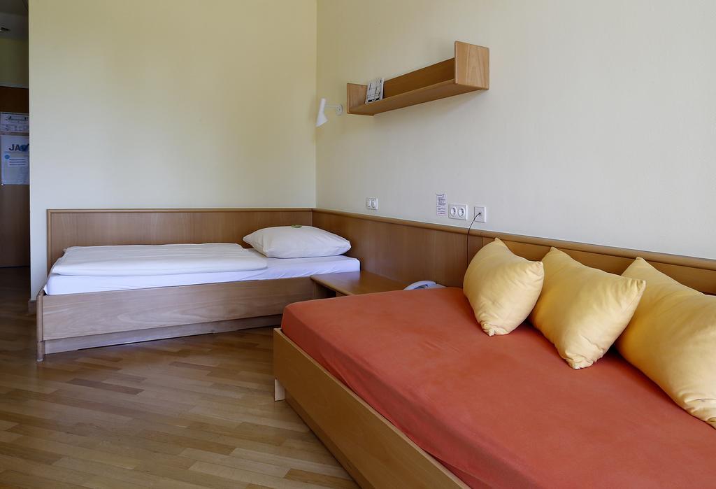 Tagungs- Und Bildungszentrum Steinbach/Taunus Steinbach im Taunus Room photo
