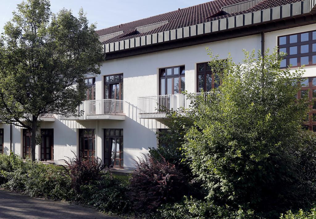 Tagungs- Und Bildungszentrum Steinbach/Taunus Steinbach im Taunus Exterior photo