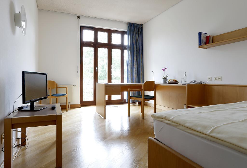 Tagungs- Und Bildungszentrum Steinbach/Taunus Steinbach im Taunus Room photo